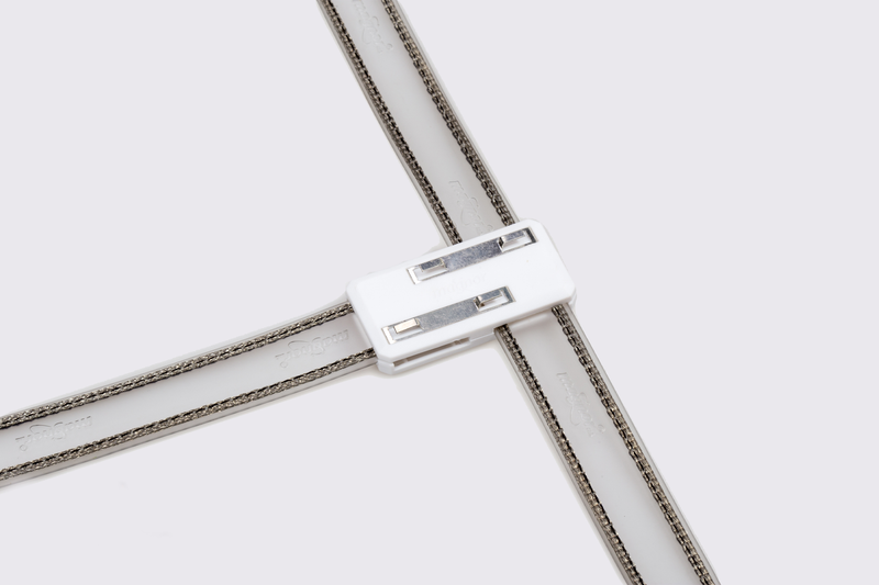 Quick connectors for electric line connection